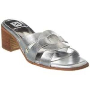 M by Bruno Magli Women's Silver Tf Dnu Aria Leather Sandal size 8